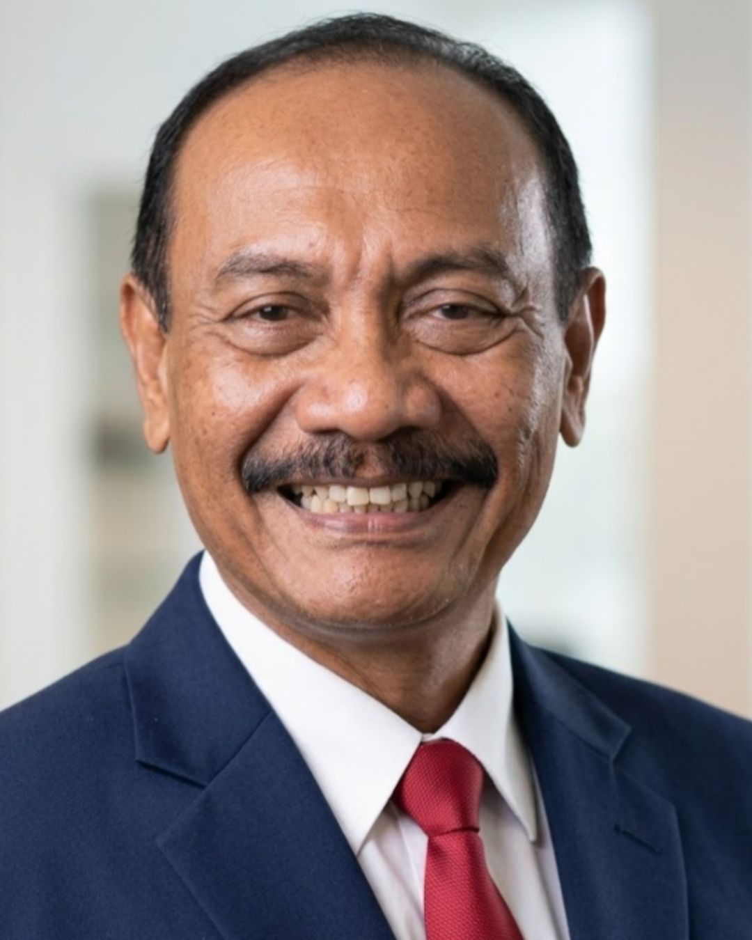 Adv. I Putu Mahendra, S.H